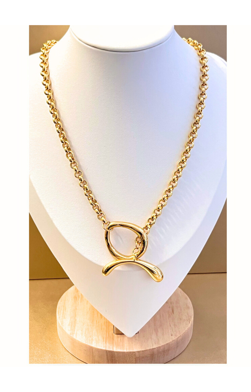 Elegant Gold-Plated Link Chain Necklace
