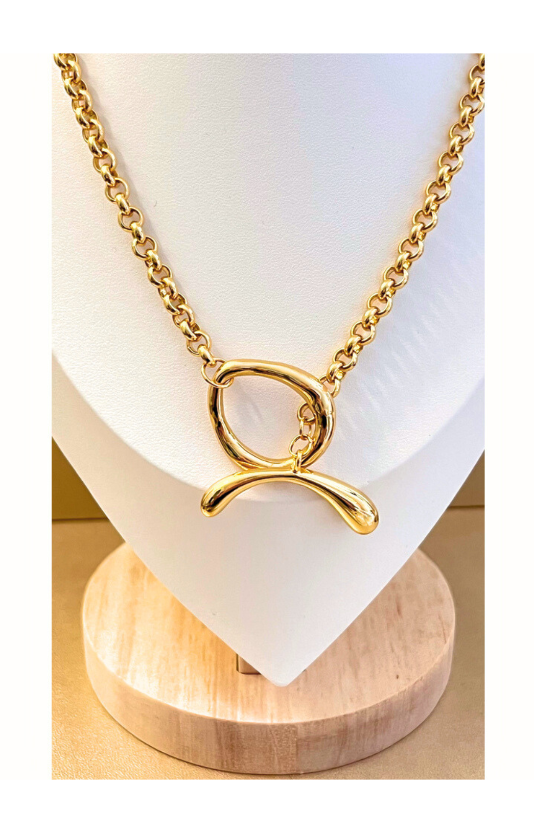 Elegant Gold-Plated Link Chain Necklace