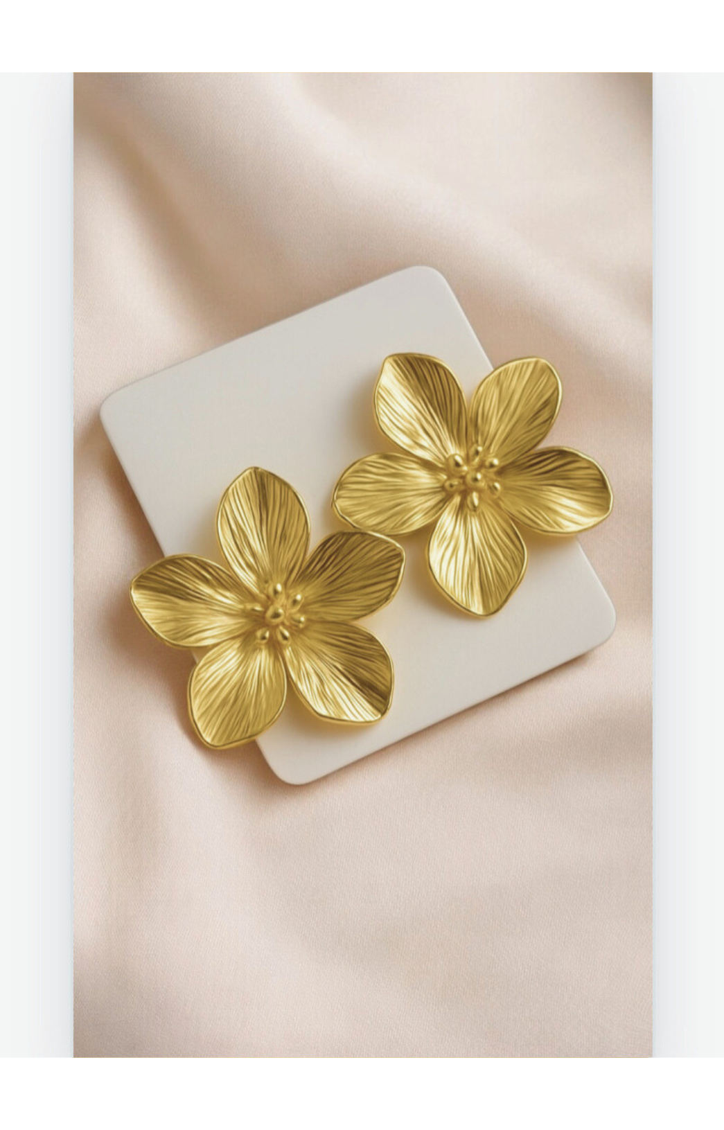 Stud Flower Earrings in Stainless Steel, 14k Gold Plated
