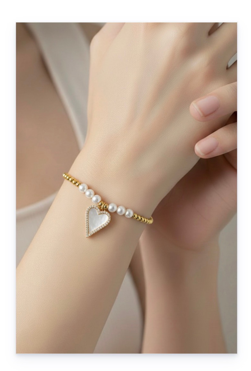 18K Gold-Plated Adjustable Bracelet with Heart Charm