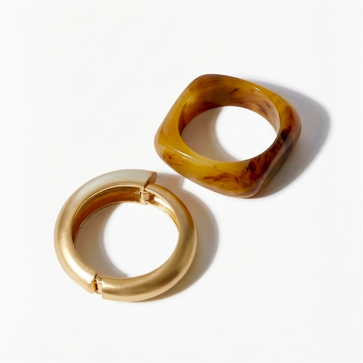 Duo Zinc Alloy 18k Gold plated and Resin bangle bracelets