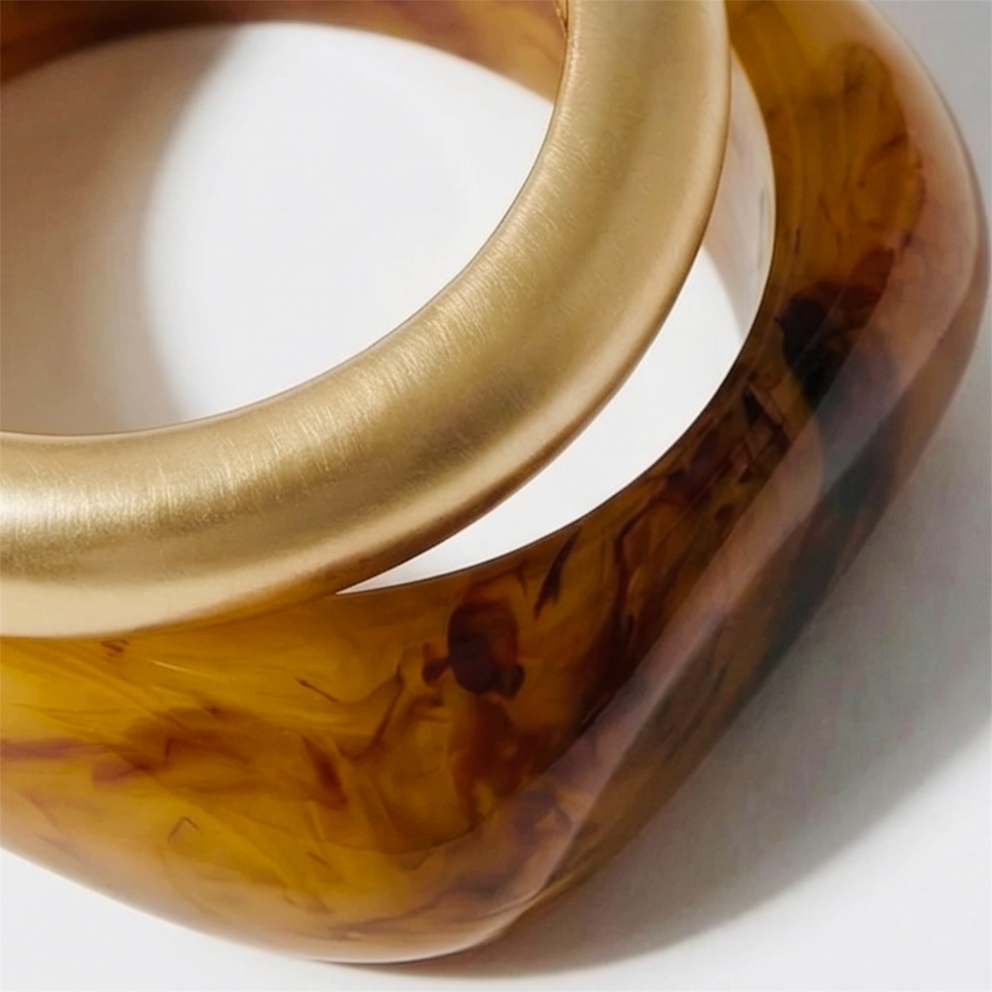 Duo Zinc Alloy 18k Gold plated and Resin bangle bracelets
