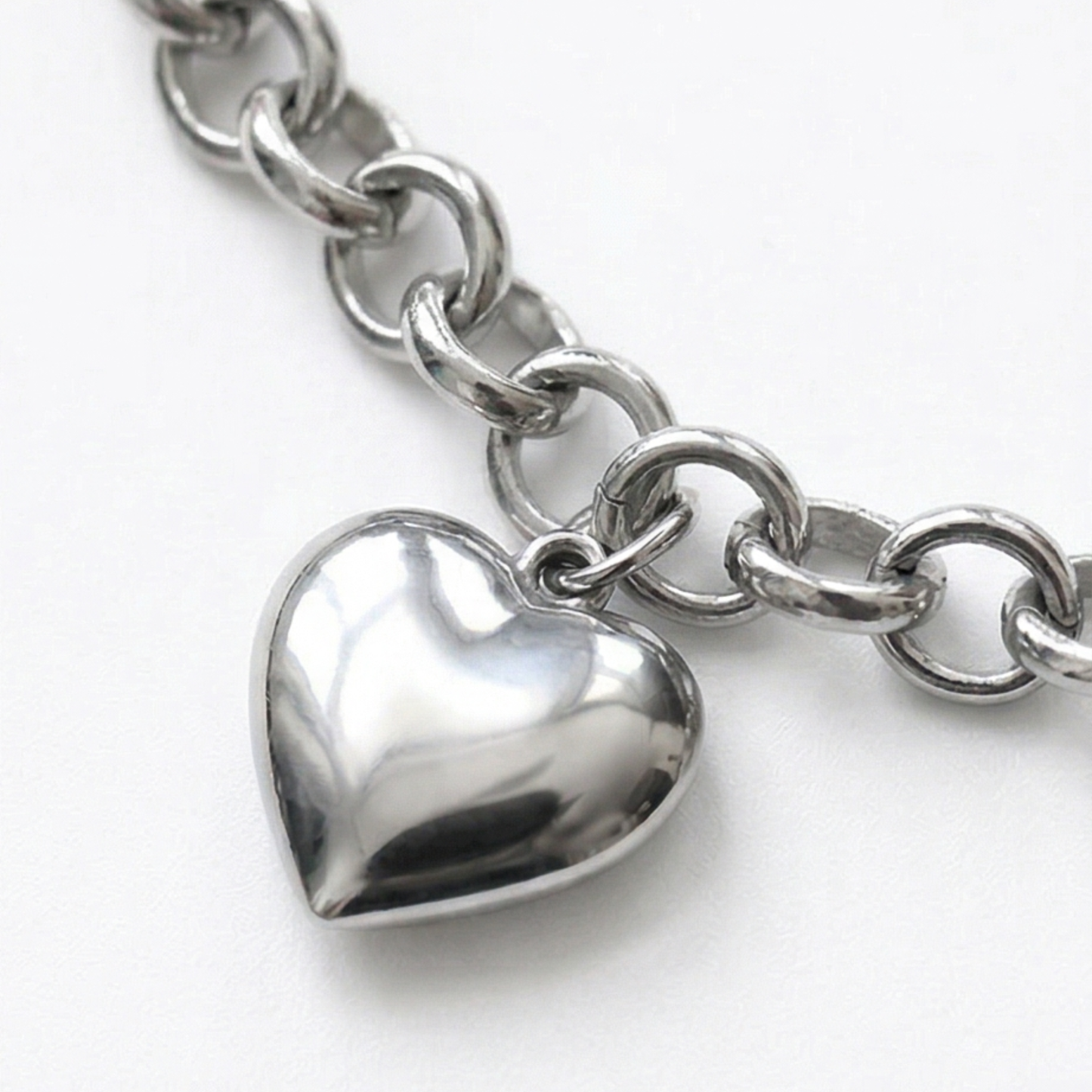 Silvery Stainless Steel Heart Charm chain Link Bracelet