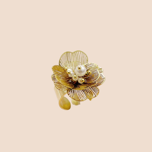 Flower ring, stainless steel plated in 14k gold, classic style