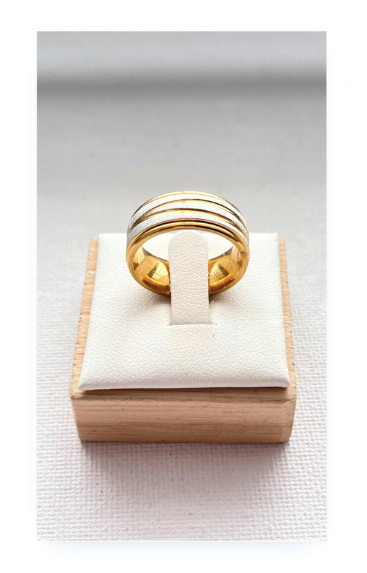 14K Gold-Plated Titanium band ring
