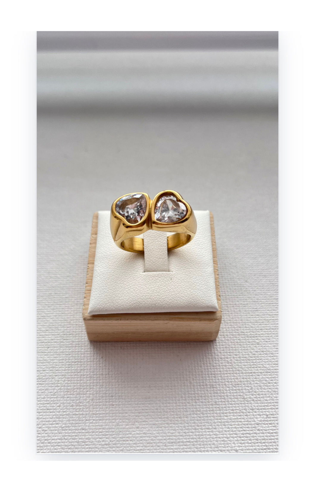 Simple-style ring, plated in 14k gold over stainless steel base