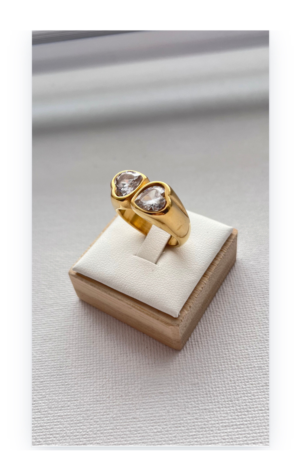 Simple-style ring, plated in 14k gold over stainless steel base