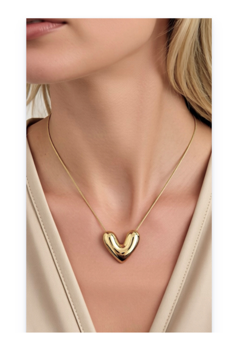 Stainless steel heart pendant necklace