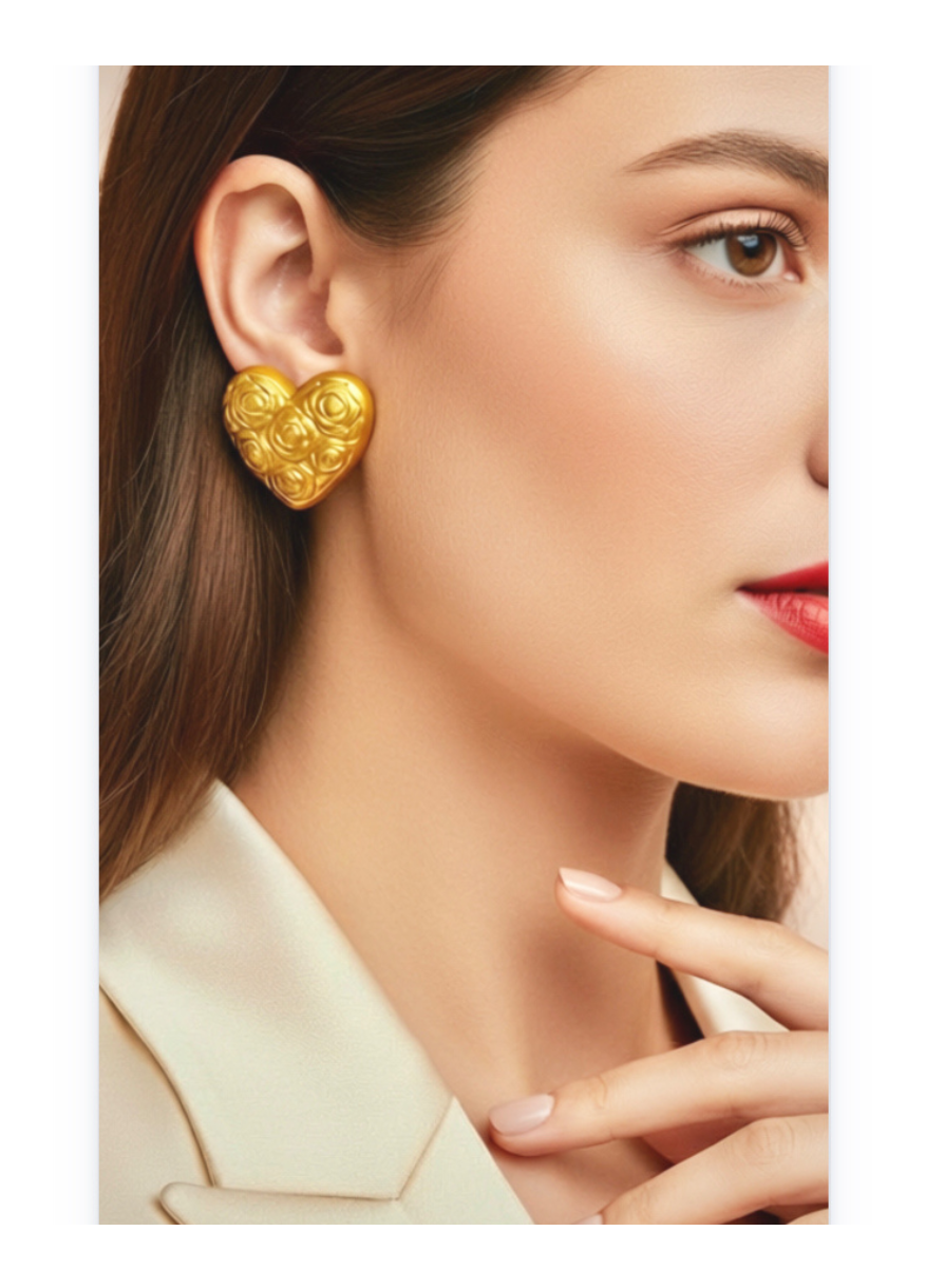 Stud heart Earrings in Stainless Steel, 14k Gold Plated