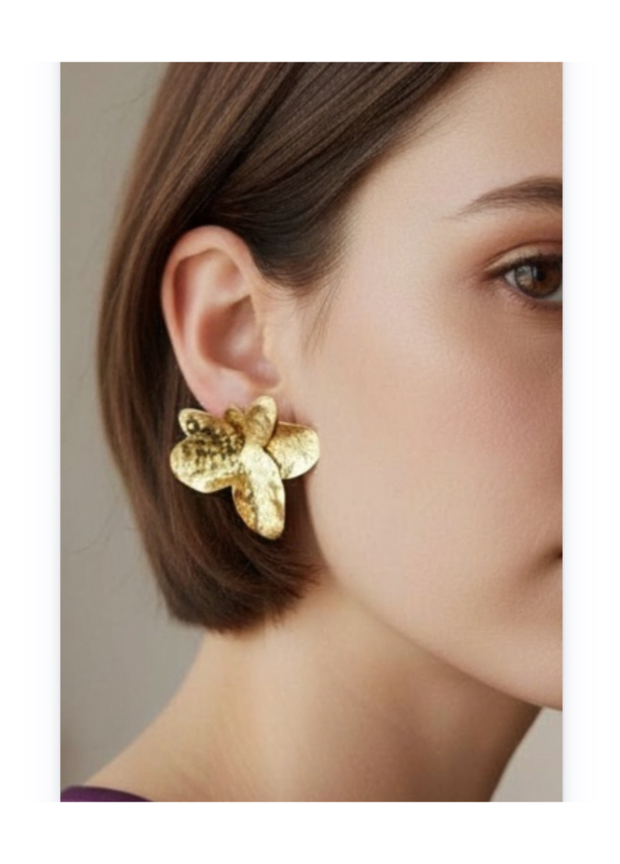 Floral Petal chunky Ear stud earrings