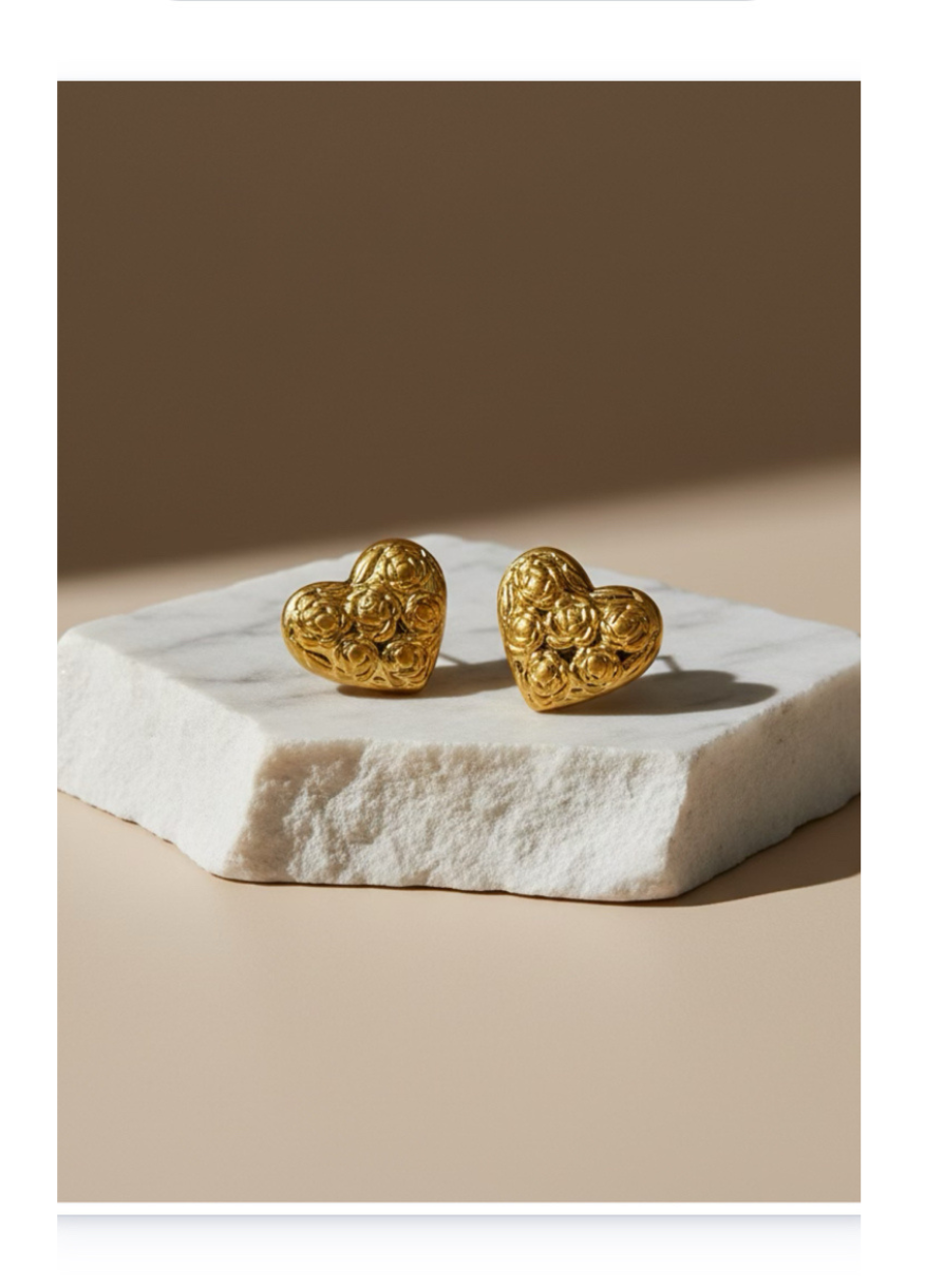 Stud heart Earrings in Stainless Steel, 14k Gold Plated