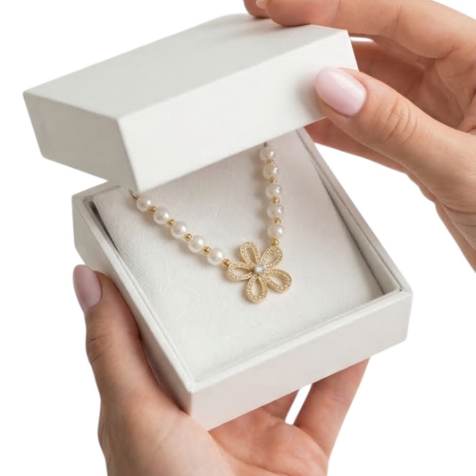 Gold-Plated Pearl Necklace with flower Charm and Zircon Inlay