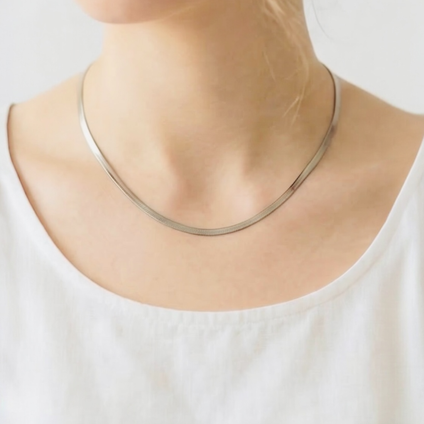 Elegant Gold-Plated Snake Chain – Timeless Accessory