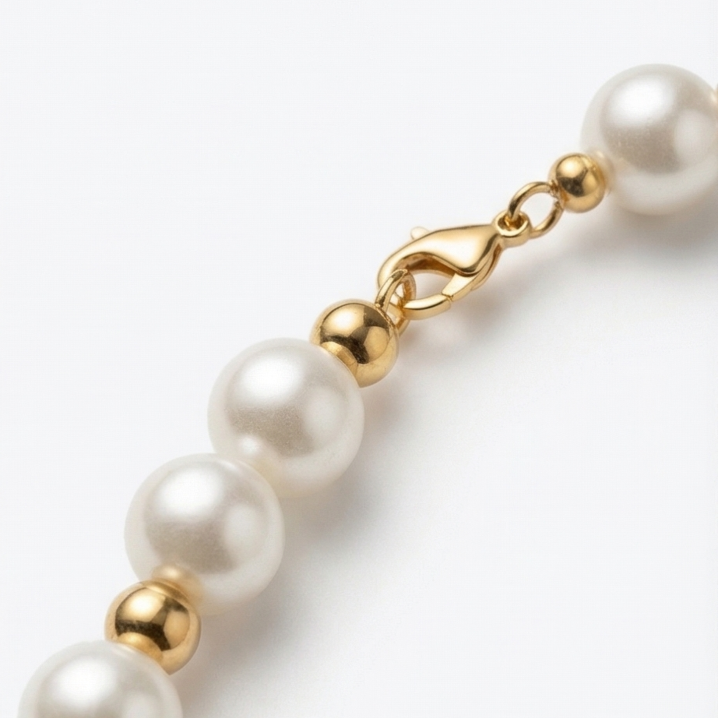 Gold-Plated-Stainless steel Synthetic Pearl Necklace