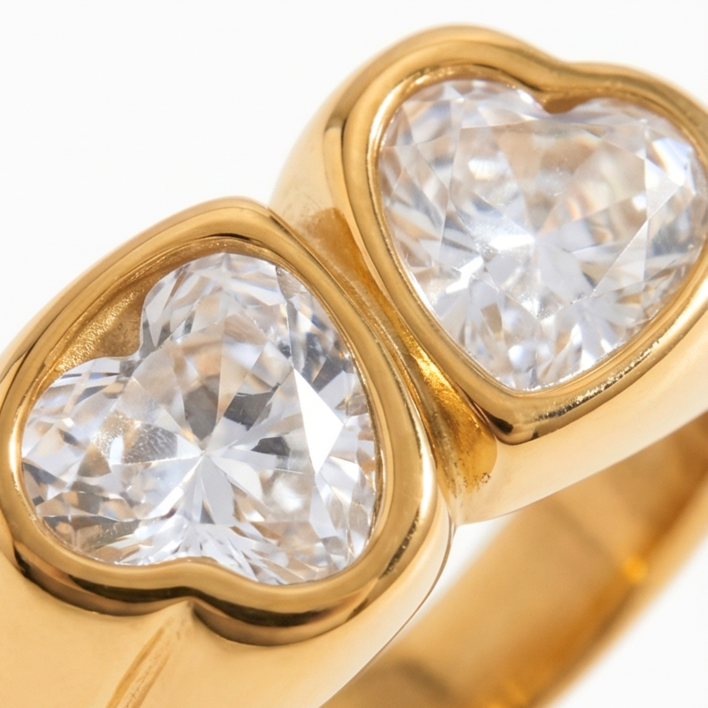 Simple-style ring, plated in 14k gold over stainless steel base