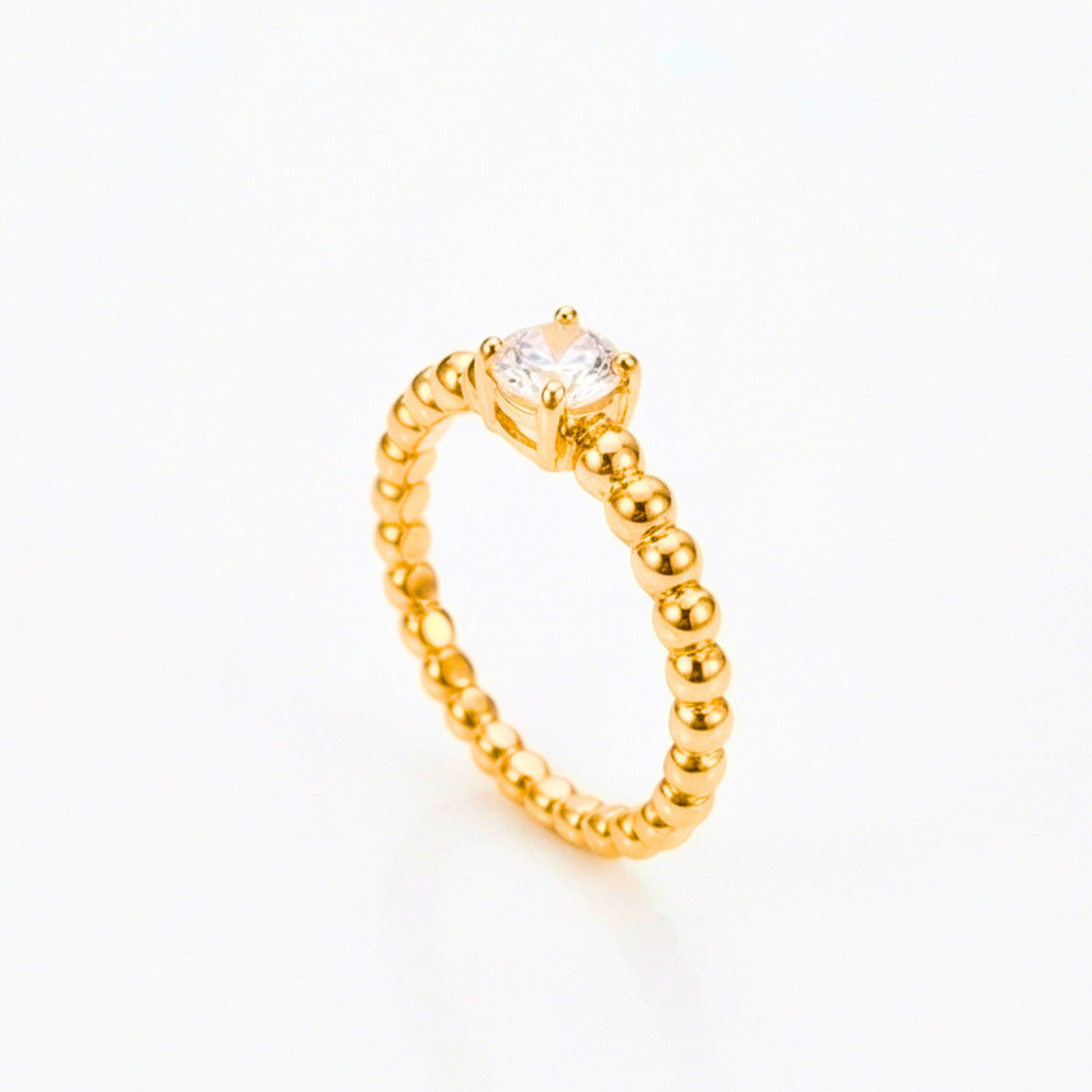 Round-shaped ring, plated in 14k gold, stainless steel