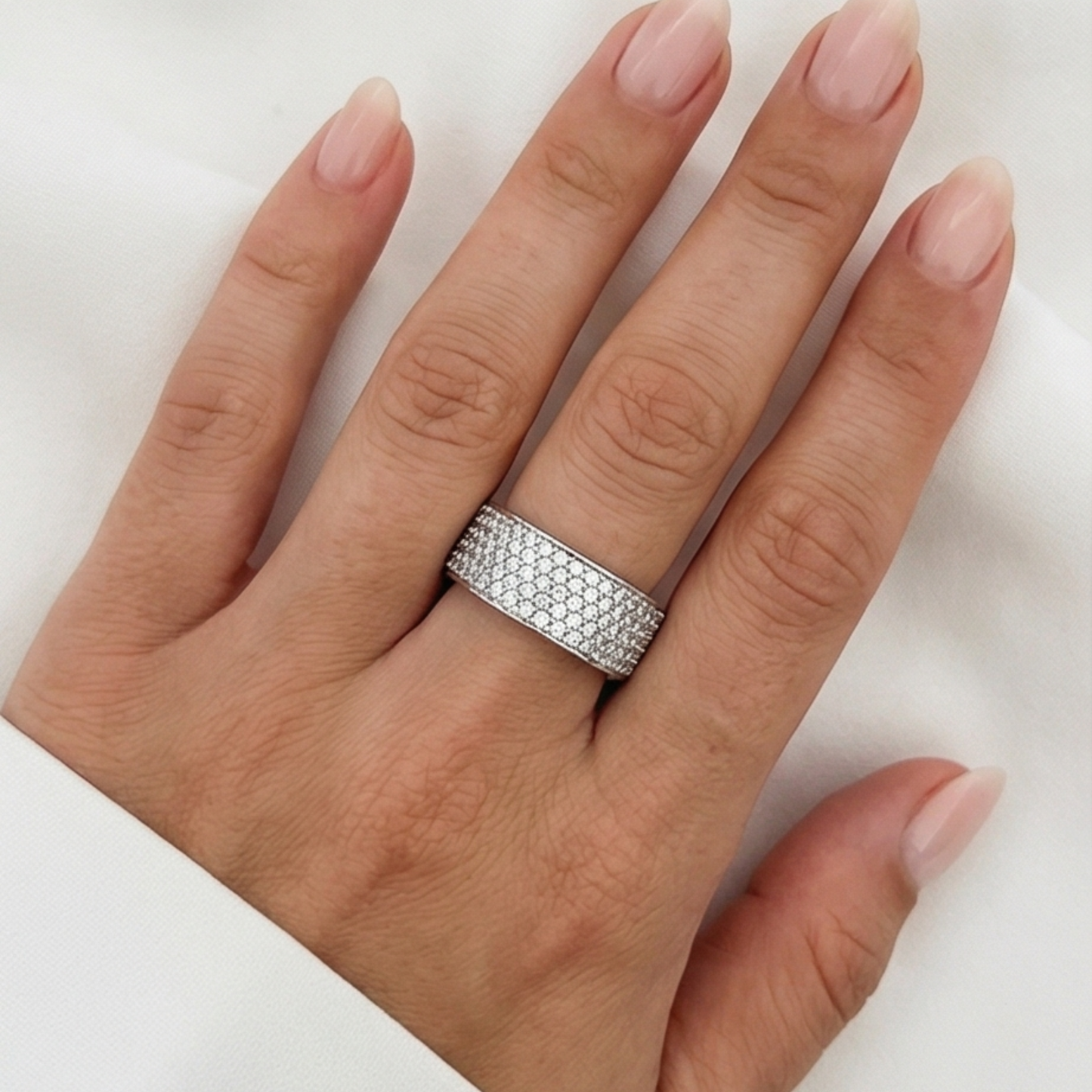 Siver plated band shape ring