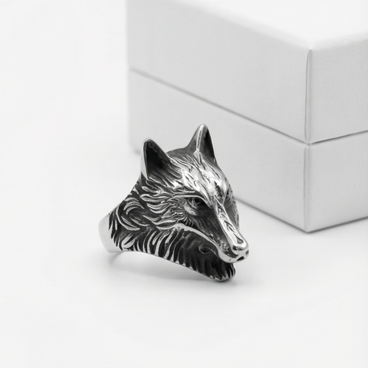 Retro Urban Stainless Steel Wolf Ring for Men