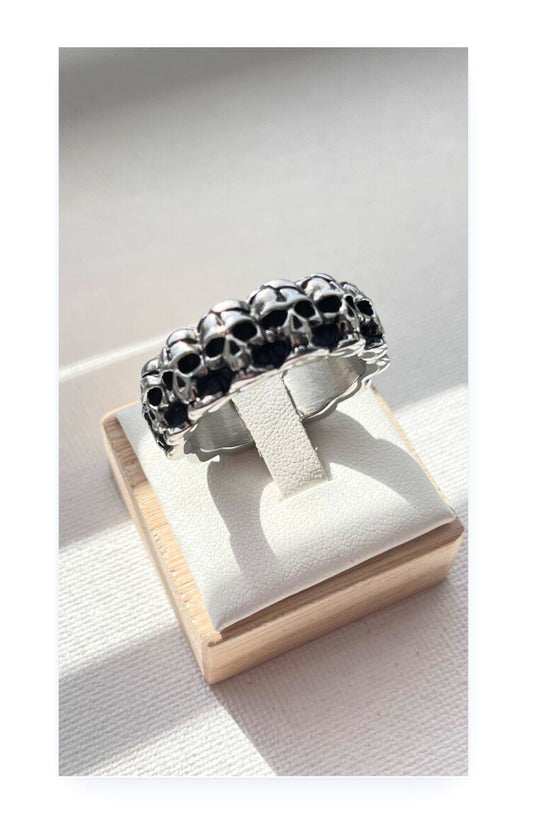 Retro Street-Style Polished Titanium Steel Skull Ring for Men