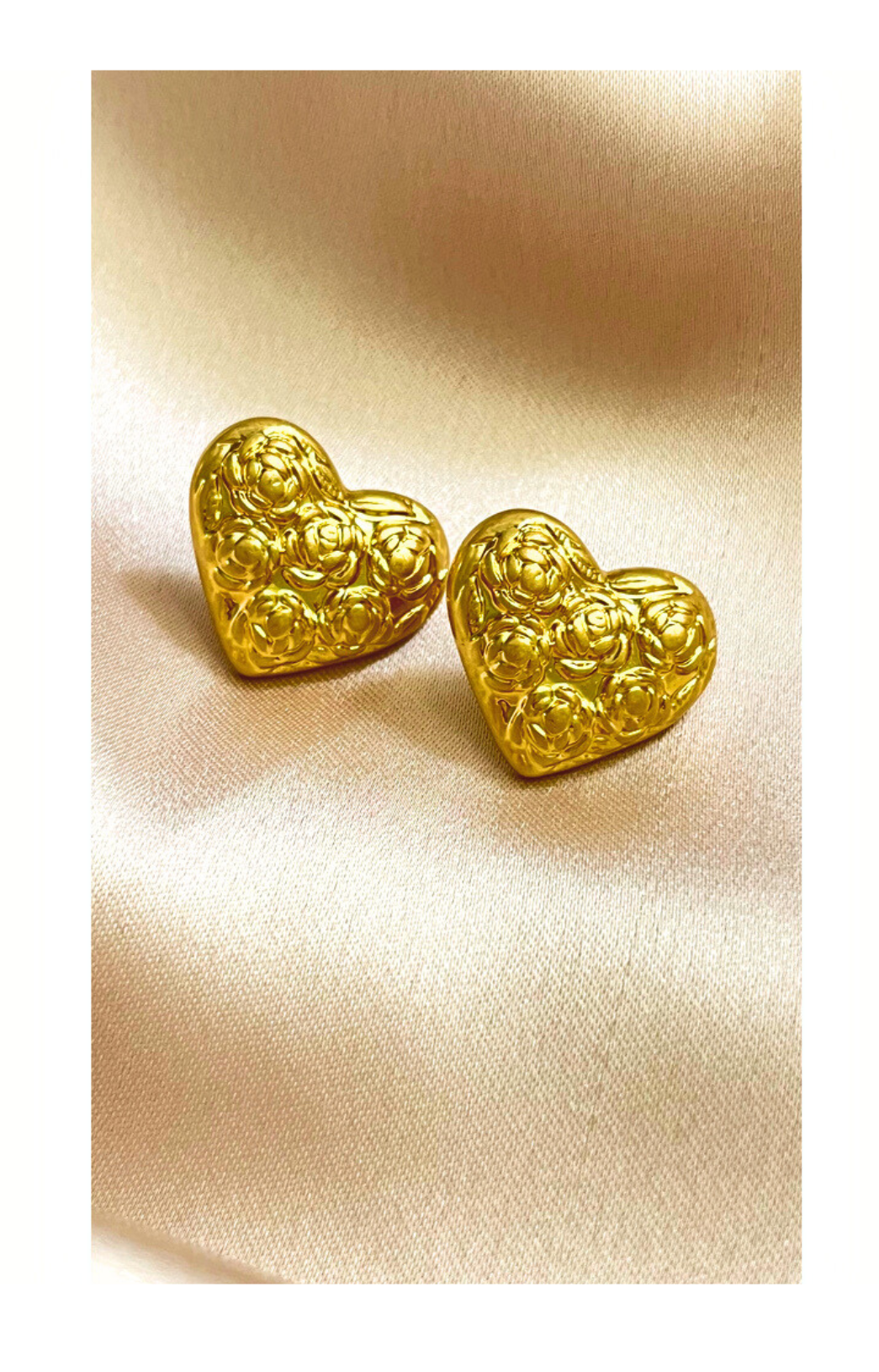 Stud heart Earrings in Stainless Steel, 14k Gold Plated