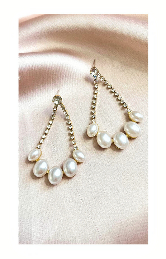 Elegant Drop Earrings with Zircon and Synthetic Pearl Inlay