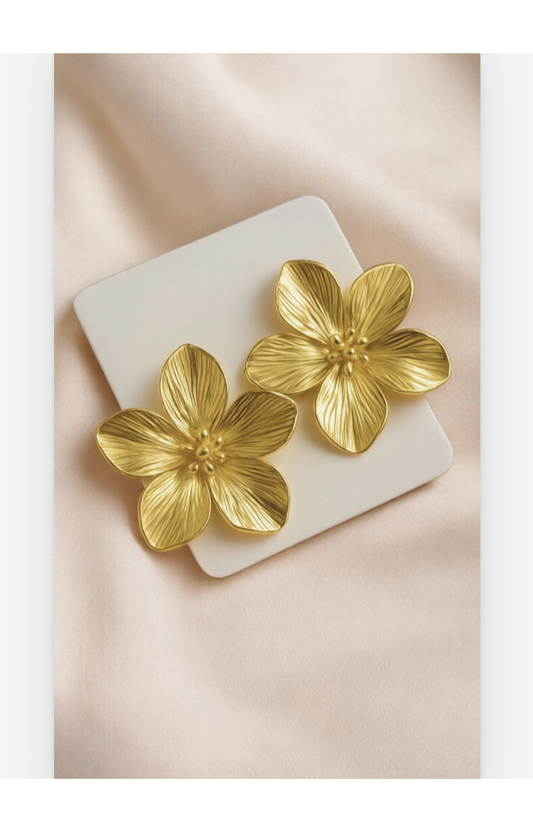 Stud Flower Earrings in Stainless Steel, 14k Gold Plated